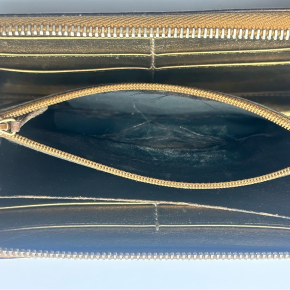 Gucci GG Monogram Zip Wallet - Picture 9 of 9